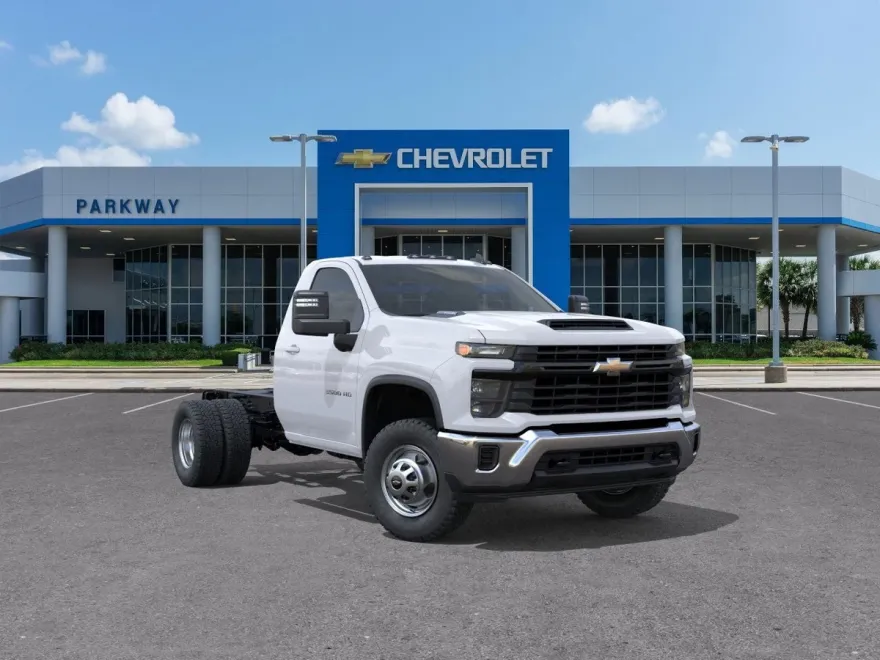 2025 Chevrolet Silverado 3500HD Work Truck photo 1