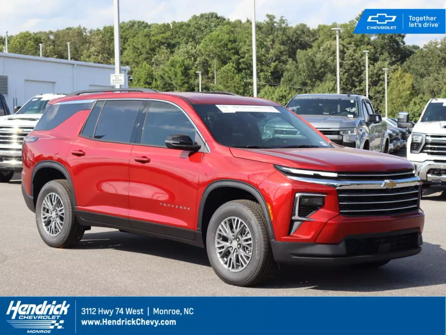 2026 Chevrolet Traverse photo 1