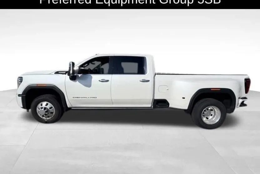 2025 Gmc Sierra 3500 HD Denali Ultimate photo 1