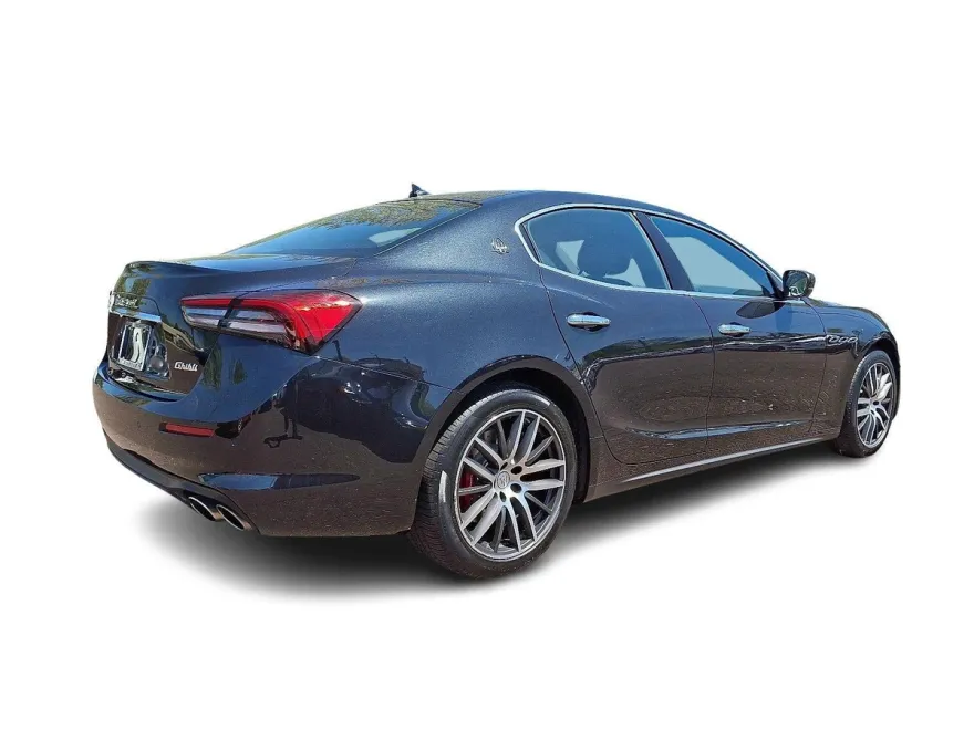 2021 Maserati Ghibli S Q4 photo 1