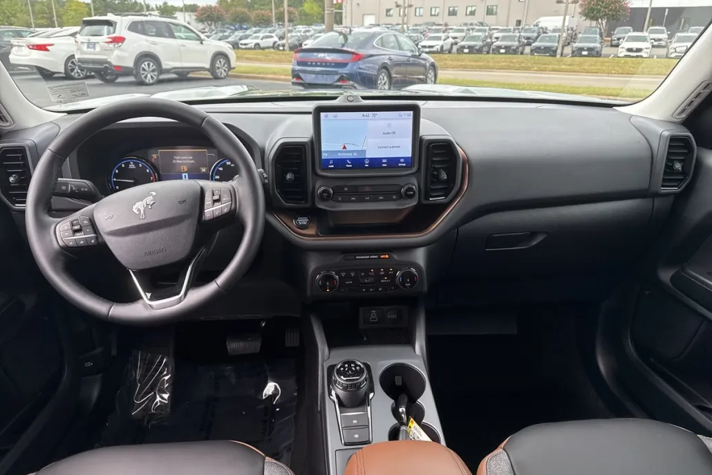 2024 Ford Bronco Sport Outer Banks photo 1