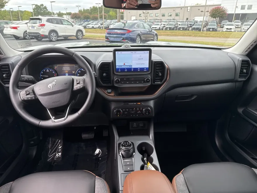 2024 Ford Bronco Sport Outer Banks photo 1