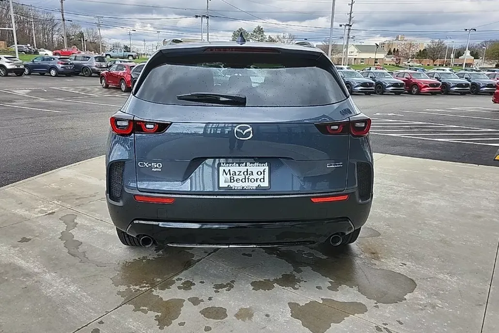 2025 Mazda CX-50 Premium photo 1