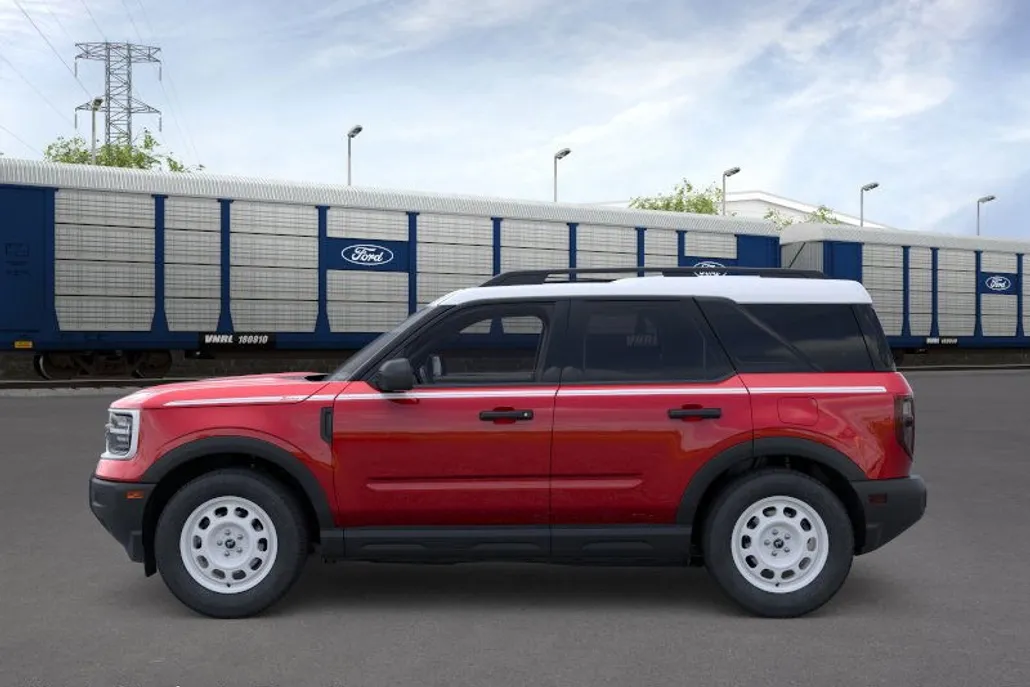 2025 Ford Bronco Sport Heritage photo 1