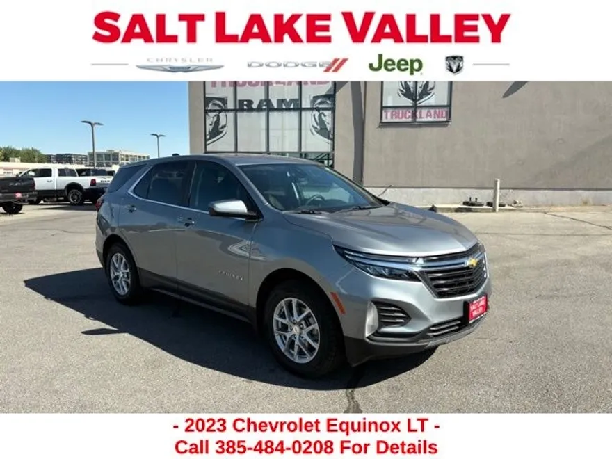 2023 Chevrolet Equinox LT photo 1