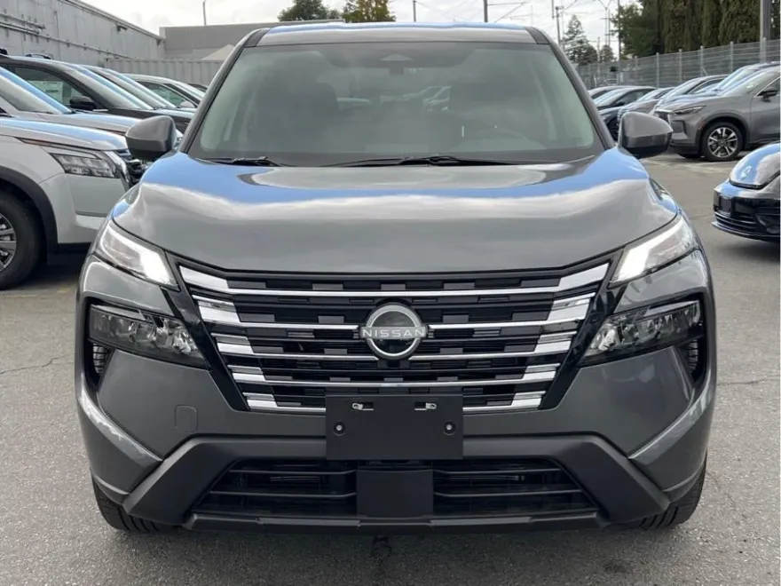 2026 Nissan Rogue SV photo 1