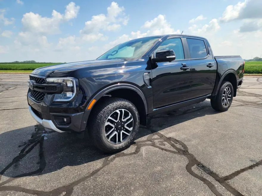 2024 Ford Ranger Lariat photo 1