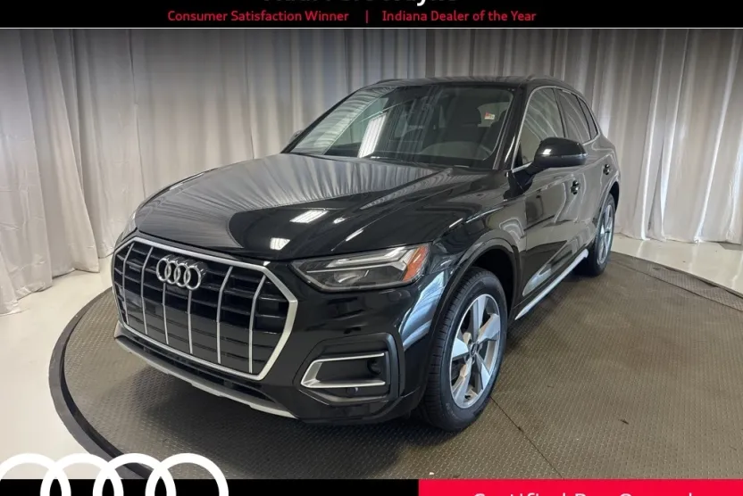 2022 Audi Q5 40 Premium Plus photo 1