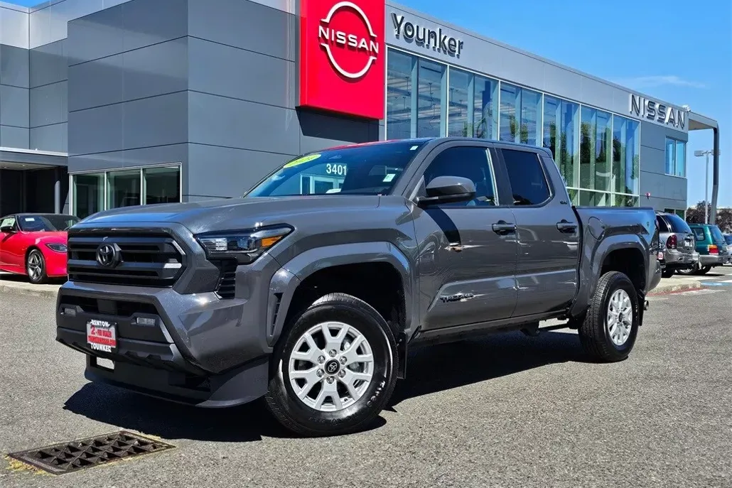 2024 Toyota Tacoma SR5 photo 1