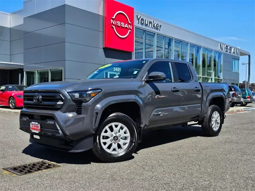 2024 Toyota Tacoma SR5 photo 1