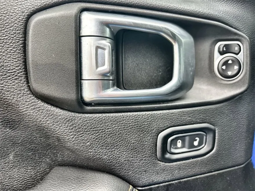 2022 Jeep Gladiator High Altitude photo 14