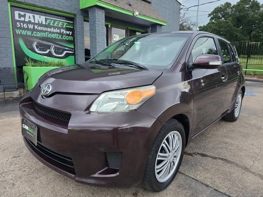 2013 Scion xD Base photo 1