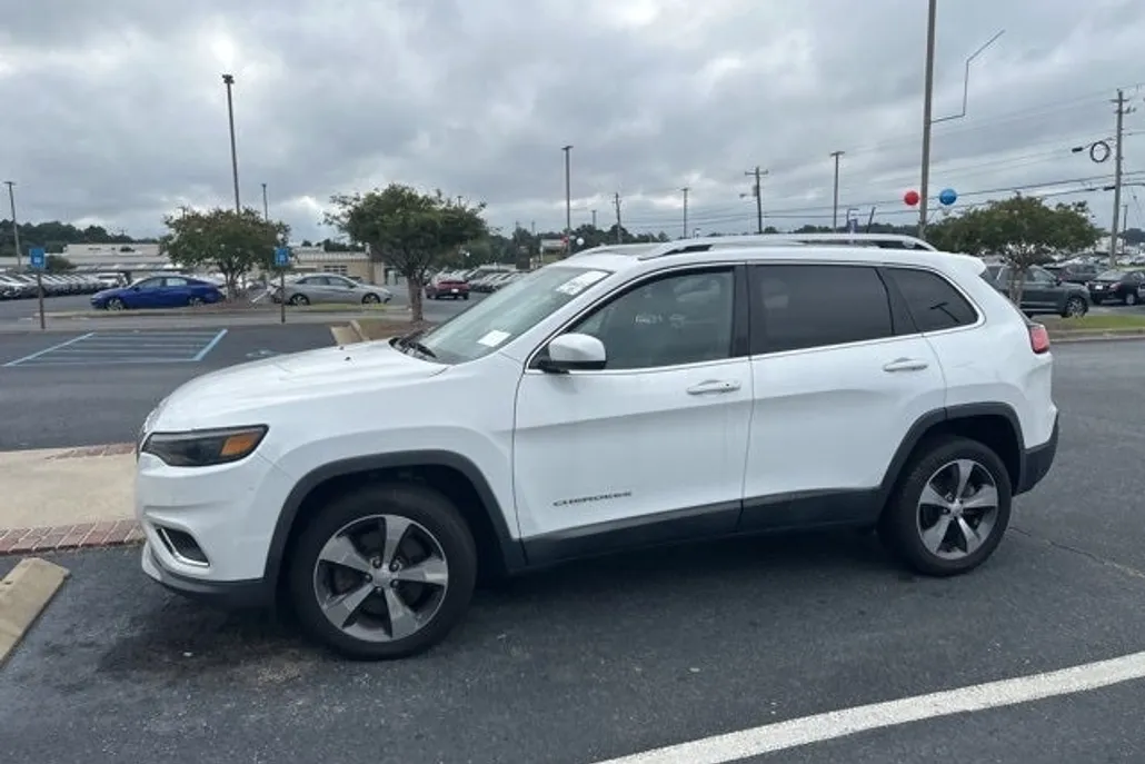 2020 Jeep Cherokee Limited photo 1