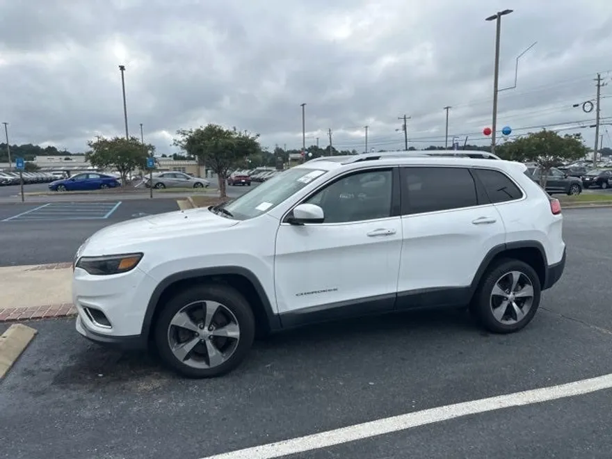 2020 Jeep Cherokee Limited photo 1