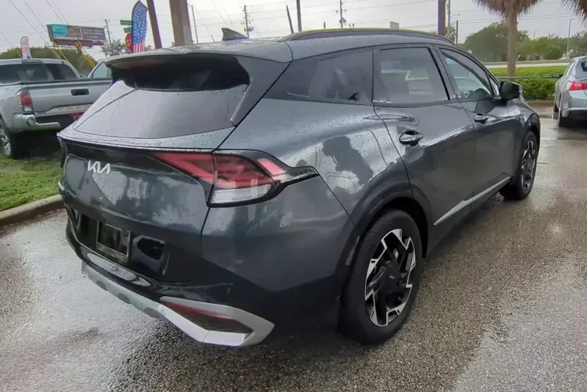 2023 Kia Sportage photo 1