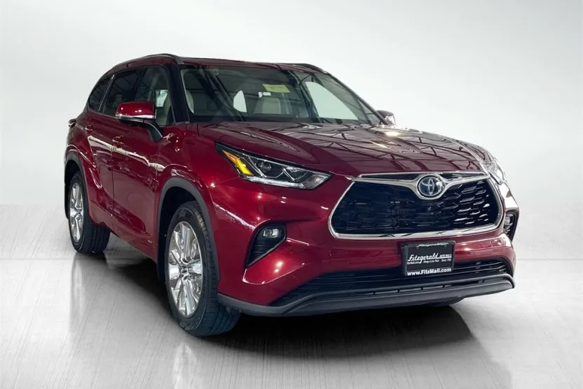 2023 Toyota Highlander Hybrid Limited photo 1