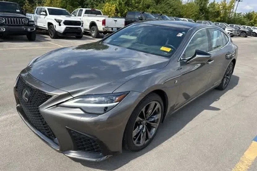 2022 Lexus LS 500 F SPORT photo 1