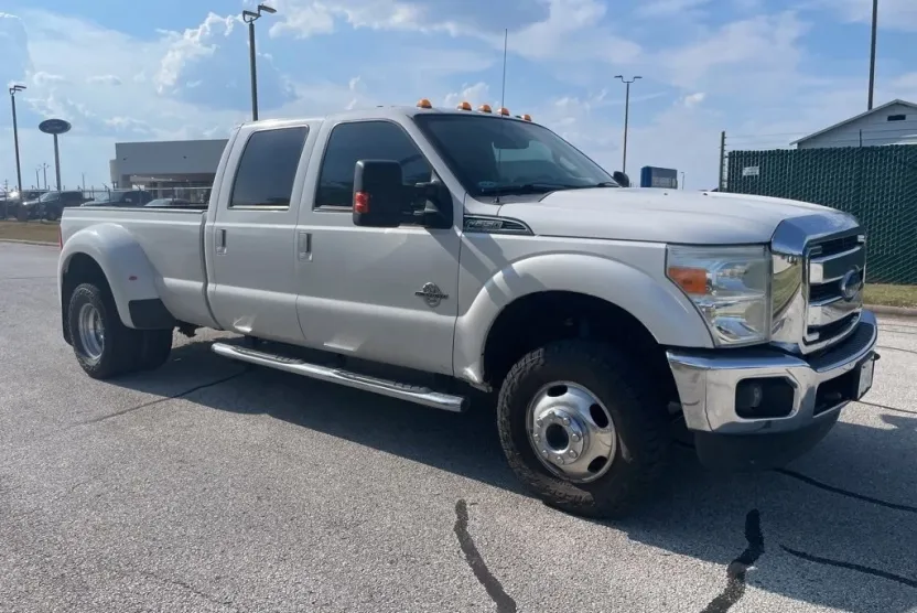 2015 Ford F-350 photo 1