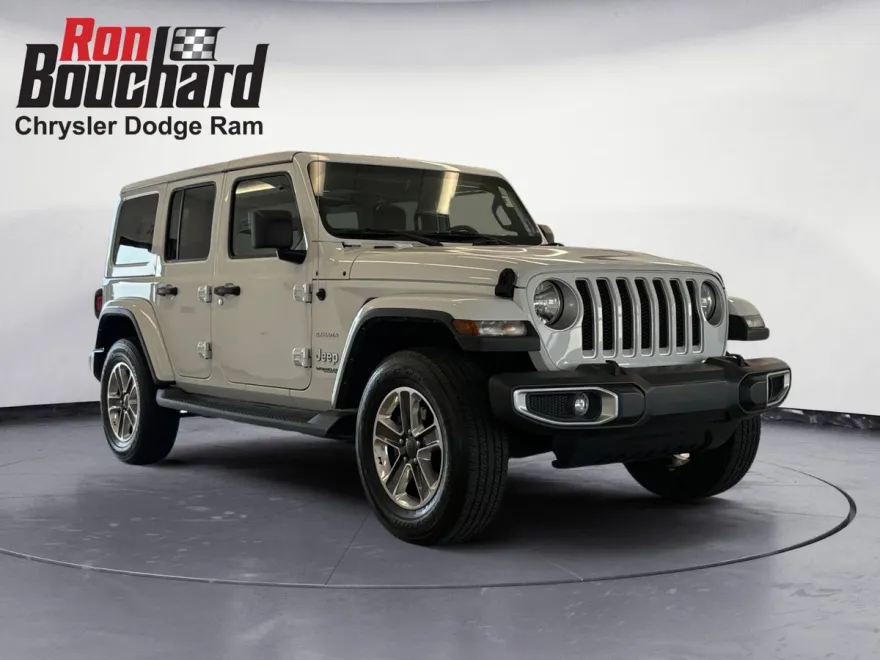 2021 Jeep Wrangler Unlimited Sahara photo 1