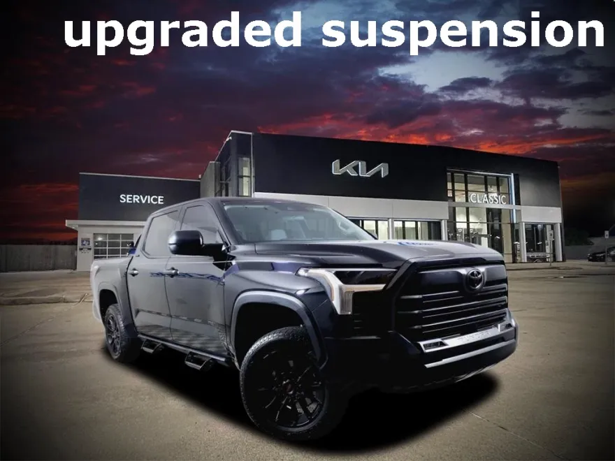 2023 Toyota Tundra SR5 photo 1