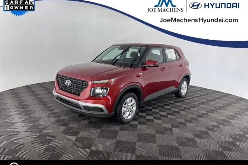 2024 Hyundai Venue SE photo 1