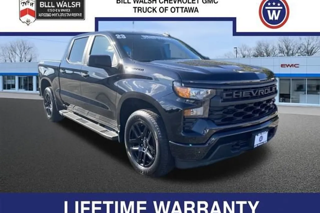 2023 Chevrolet Silverado 1500 Custom photo 1