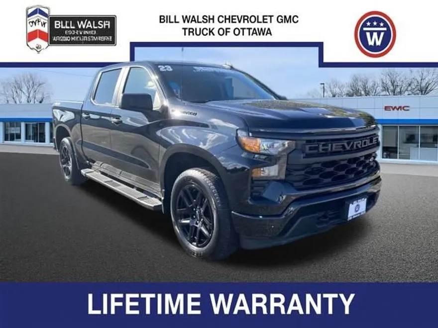 2023 Chevrolet Silverado 1500 Custom photo 1
