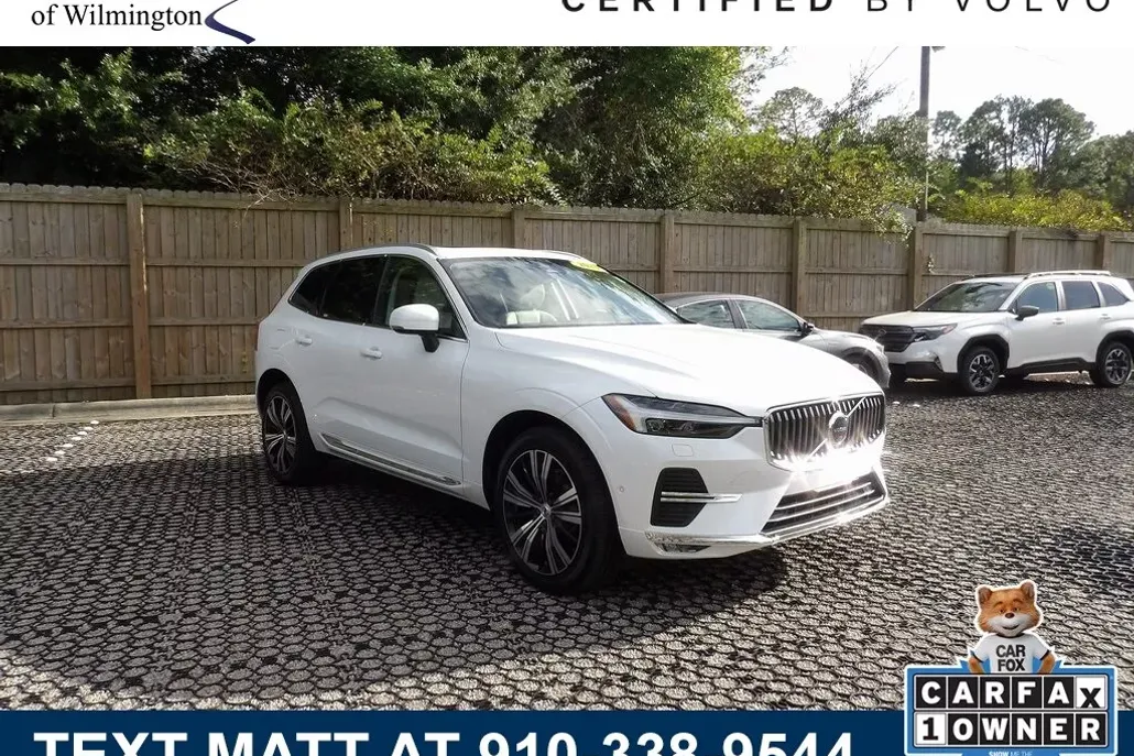 2023 Volvo XC60 B5 Plus photo 1