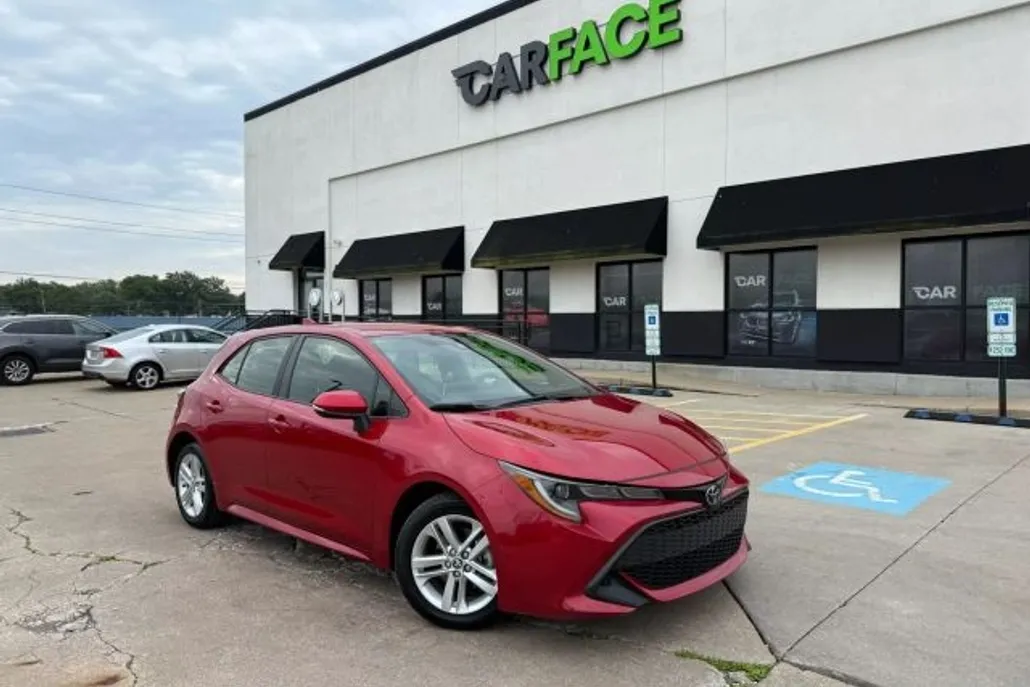 2022 Toyota Corolla SE photo 1