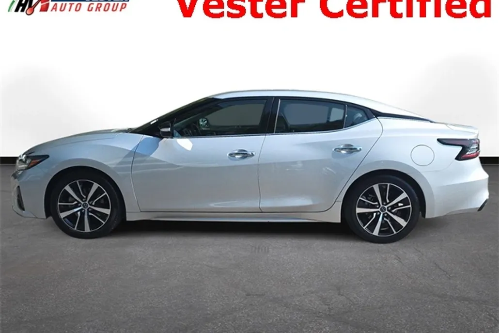 2023 Nissan Maxima SV photo 1