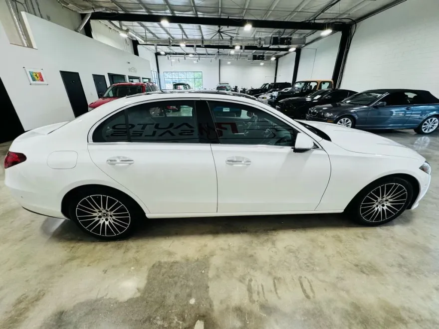 2024 Mercedes Benz C 300 Sedan photo 1