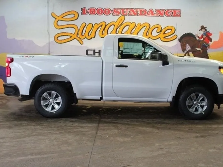 2025 Chevrolet Silverado 1500 photo 1