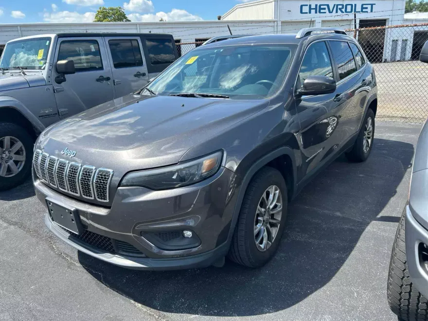 2019 Jeep Cherokee Latitude photo 1