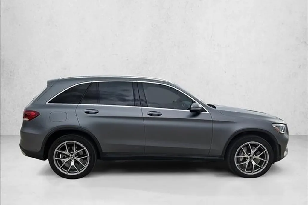 2020 Mercedes Benz GLC 300 photo 1
