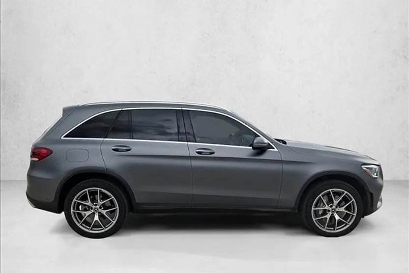 2020 Mercedes Benz GLC 300 photo 1