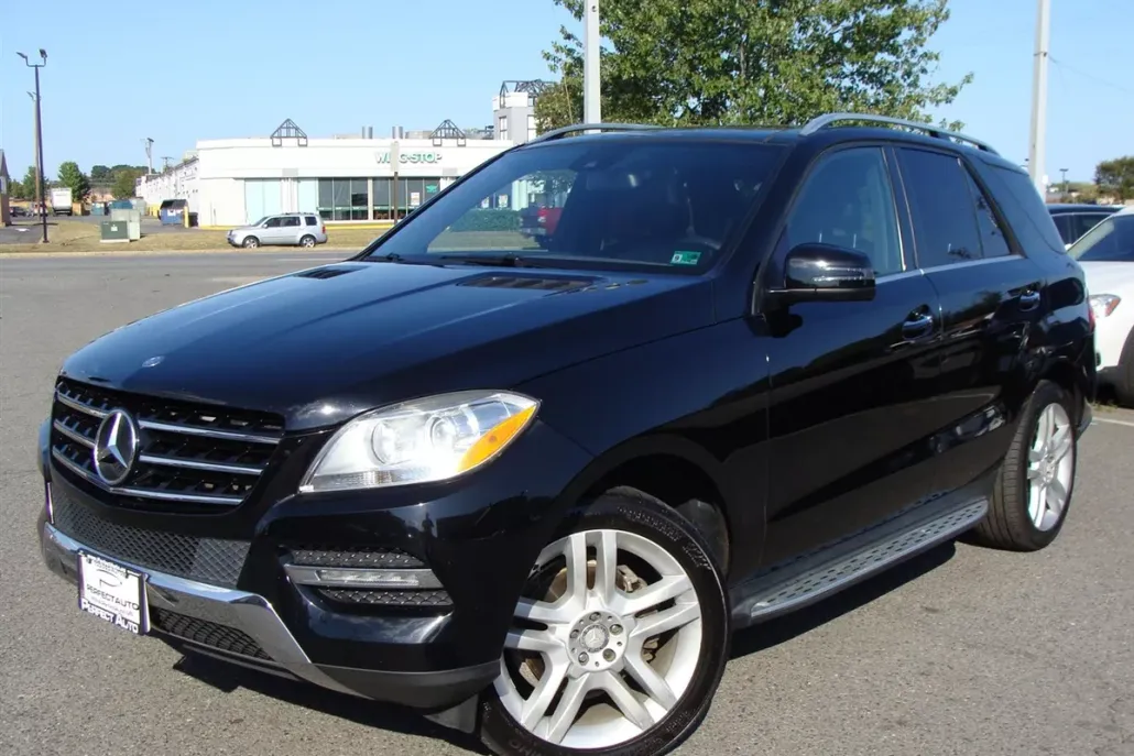 2015 Mercedes Benz ML 350 4MATIC photo 1