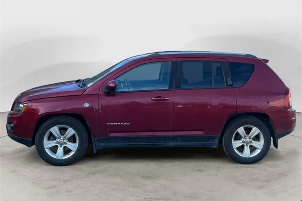 2014 Jeep Compass Latitude photo 1