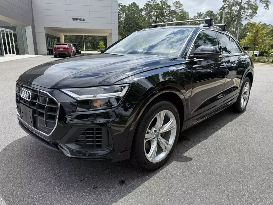 2019 Audi Q8 Premium Plus photo 1