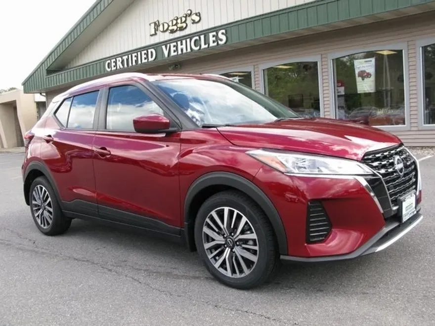 2024 Nissan Kicks SV photo 1