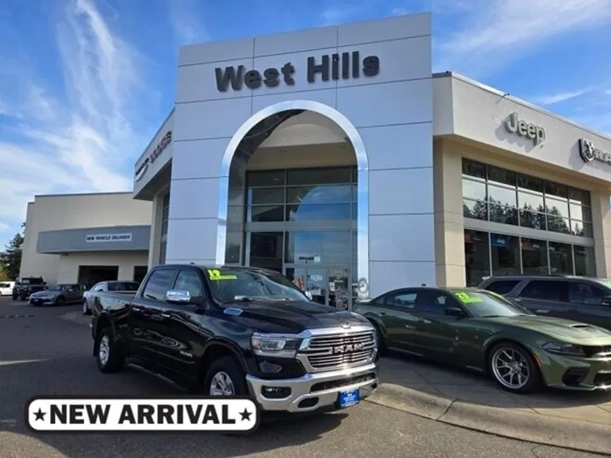 2019 Ram 1500 Laramie photo 1