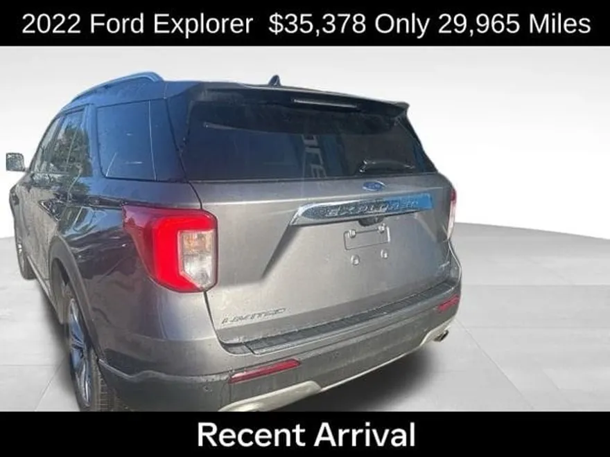 2022 Ford Explorer Limited photo 1