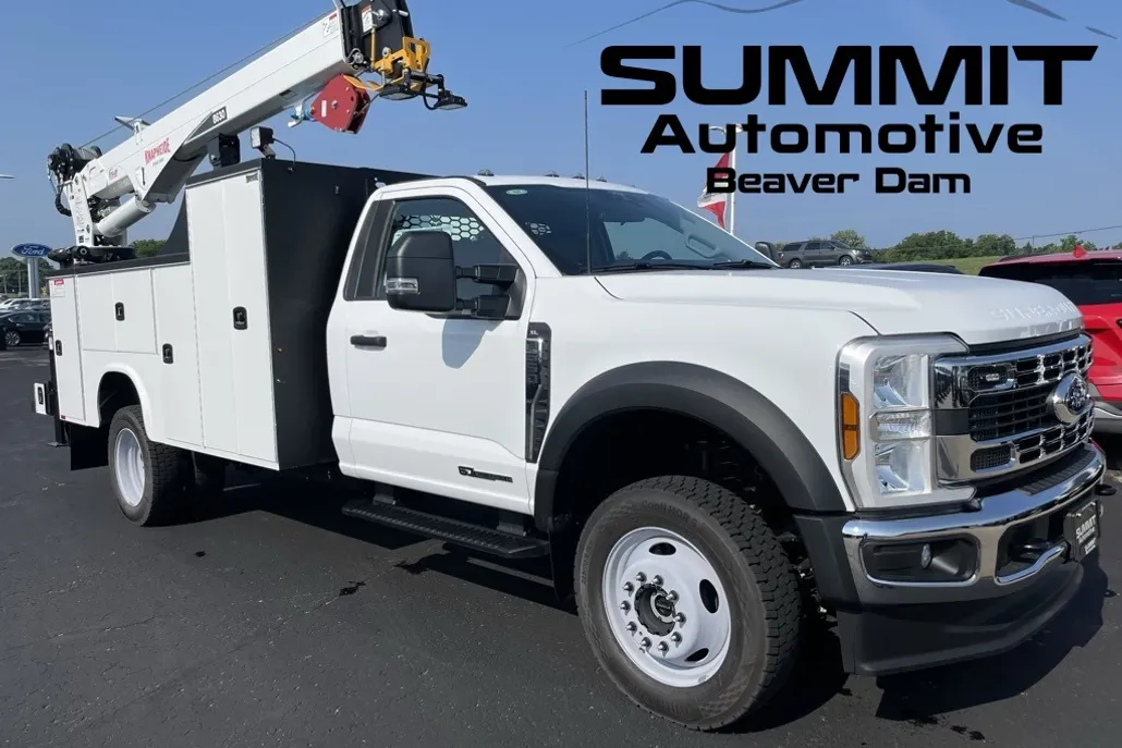 2025 Ford F-550 XL photo 1