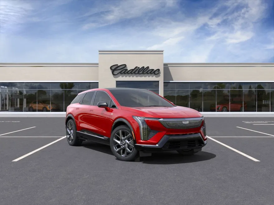 2025 Cadillac Optiq Luxury photo 1
