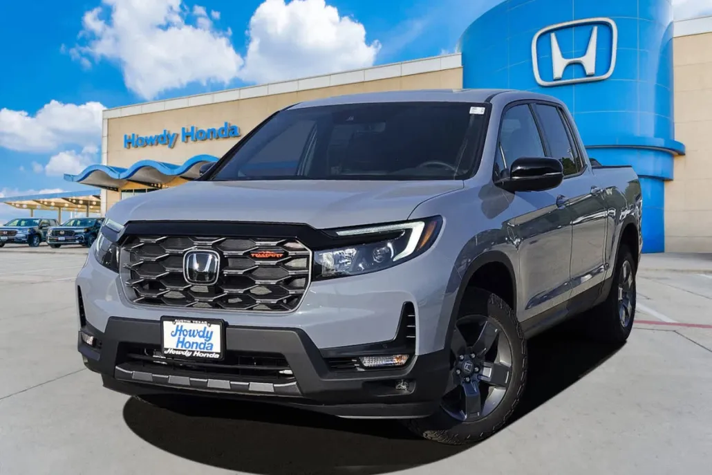 2025 Honda Ridgeline TrailSport photo 1