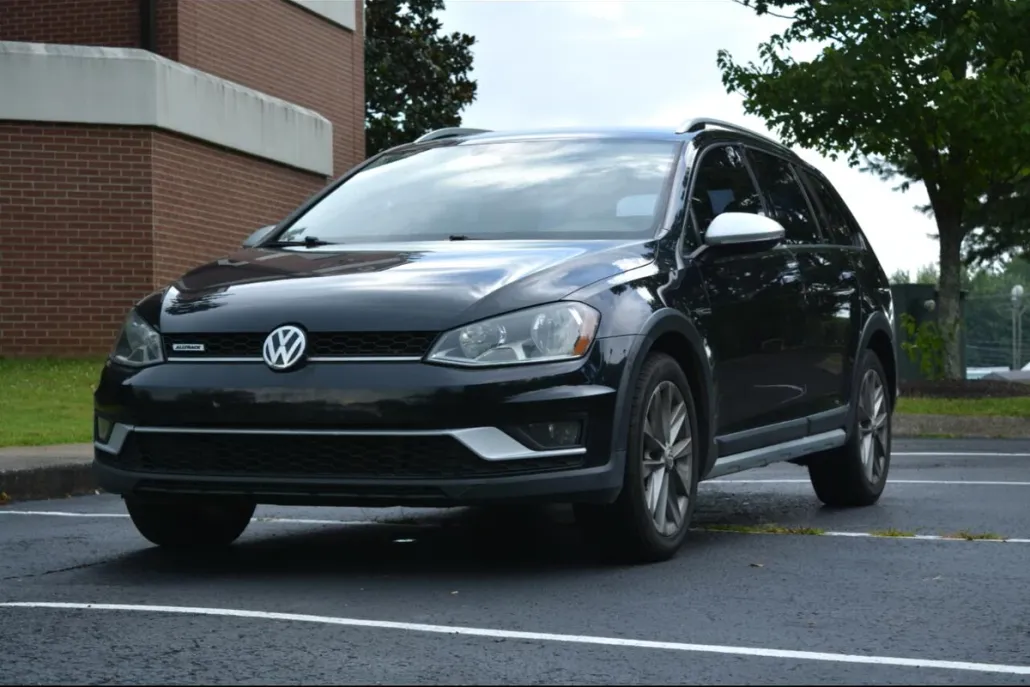 2017 Volkswagen Golf Alltrack TSI S photo 1