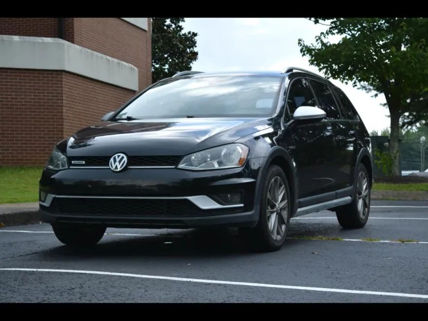 2017 Volkswagen Golf Alltrack TSI S photo 1