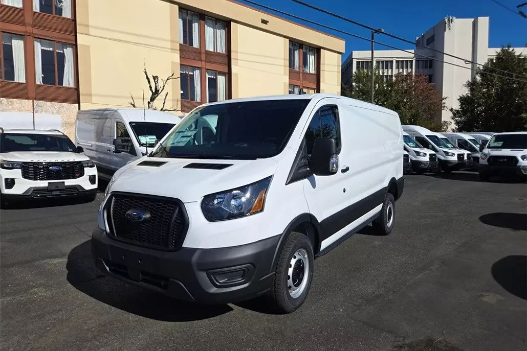 2025 Ford Transit photo 1