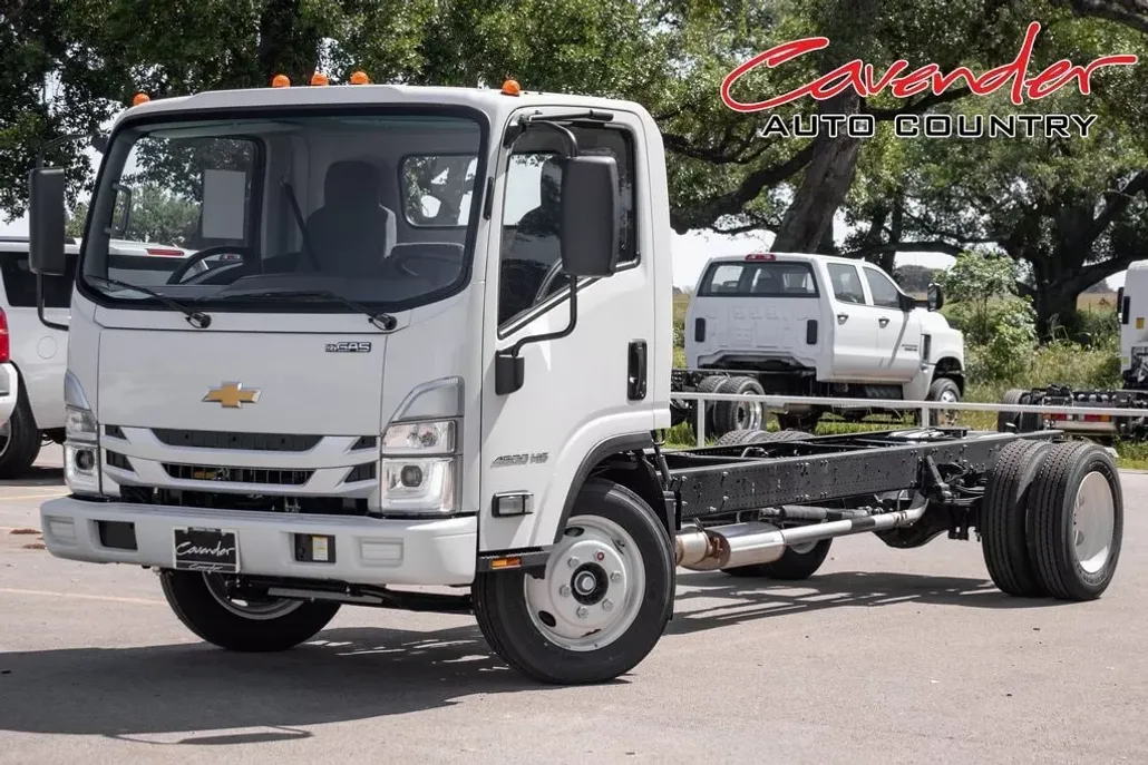 2024 Chevrolet Silverado 4500HD photo 1
