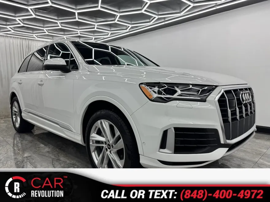 2023 Audi Q7 Premium Plus photo 1