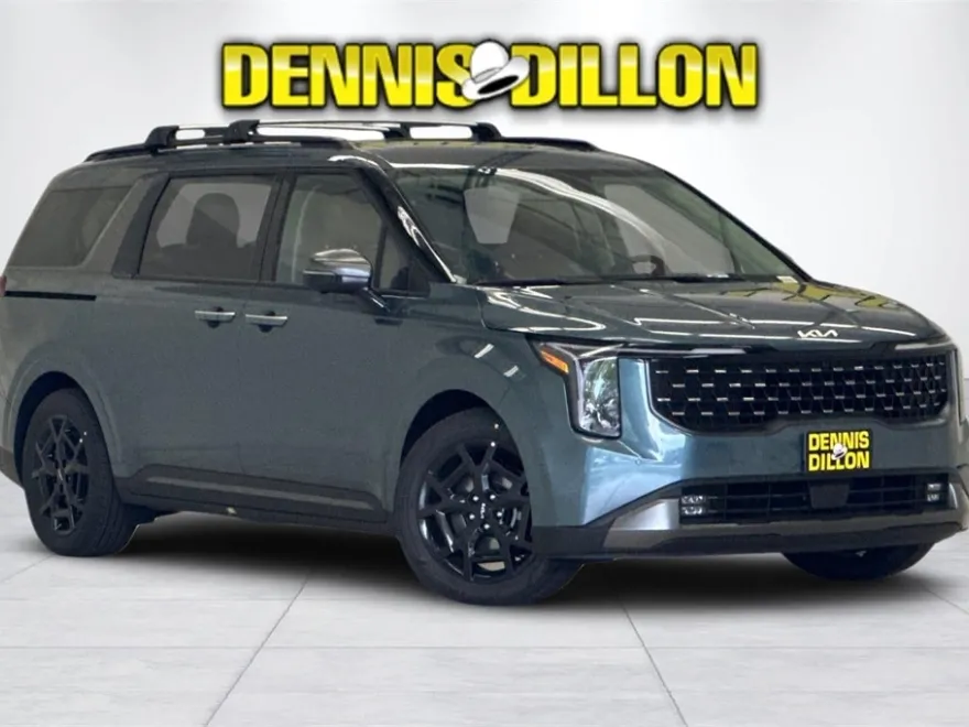 2025 Kia Carnival SX photo 1